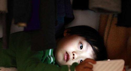 女生熬夜娱乐吃瓜酱视频 第3张 女生熬夜娱乐吃瓜酱视频 第3张